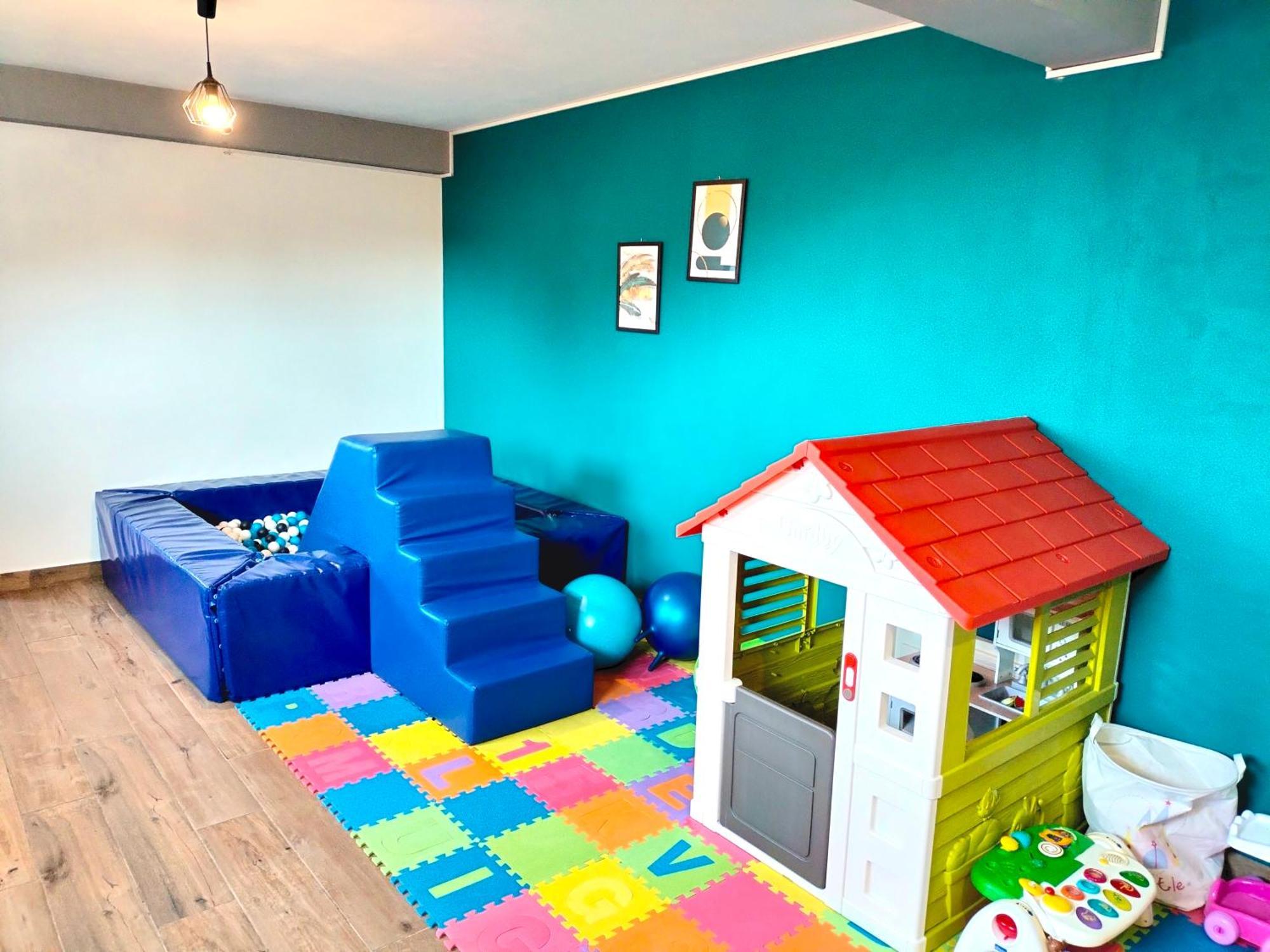 Agroturystyka Jodlowa - Rodzinne Apartamenty W Centrum Gor Swietokrzyskich - Sala Zabaw, Zwierzeta, Bilard Krajno-Zagorze エクステリア 写真