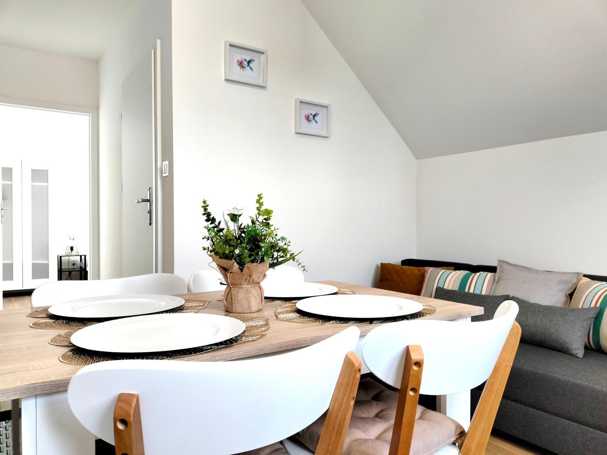 Agroturystyka Jodlowa - Rodzinne Apartamenty W Centrum Gor Swietokrzyskich - Sala Zabaw, Zwierzeta, Bilard Krajno-Zagorze エクステリア 写真