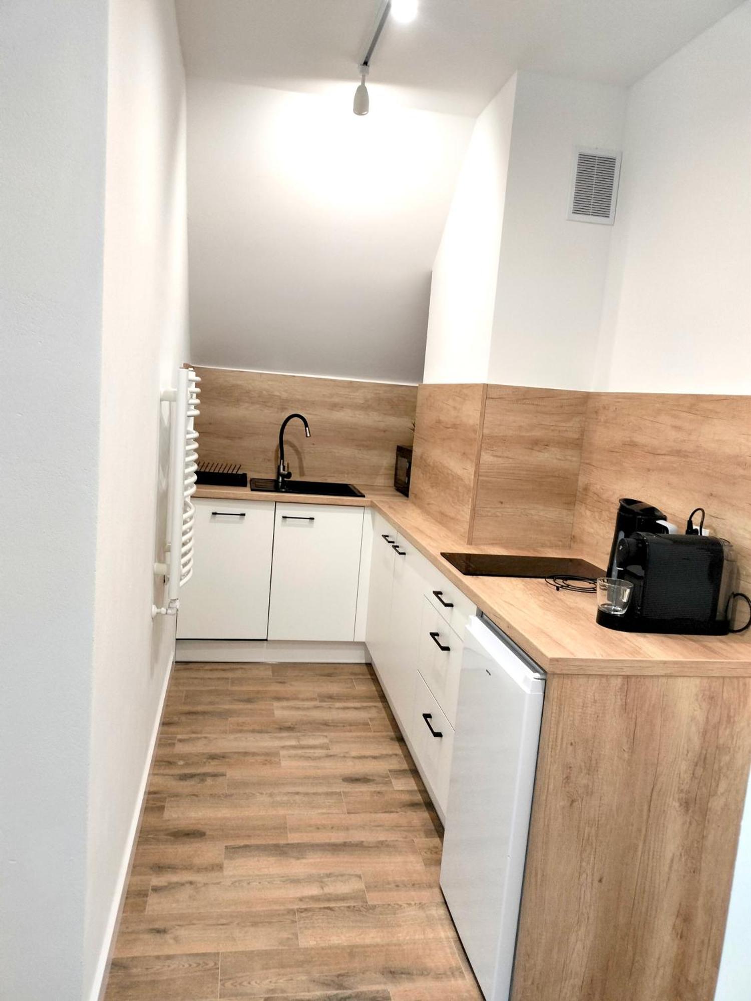 Agroturystyka Jodlowa - Rodzinne Apartamenty W Centrum Gor Swietokrzyskich - Sala Zabaw, Zwierzeta, Bilard Krajno-Zagorze エクステリア 写真